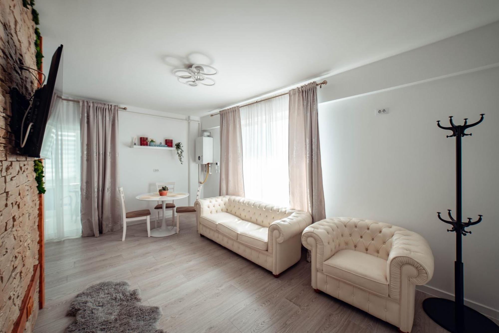Palace Of Culture & Palas Mall Collection Suites & Studios Iasi Bagian luar foto